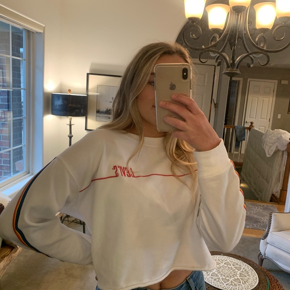 Levi’s Long Sleeve Rainbow Tee - Size Small - Picture 2 of 6